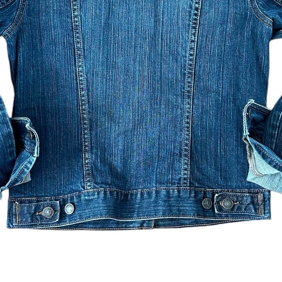 Old Navy Classic Denim Jean Jacket Size Medium - Picture 4 of 12